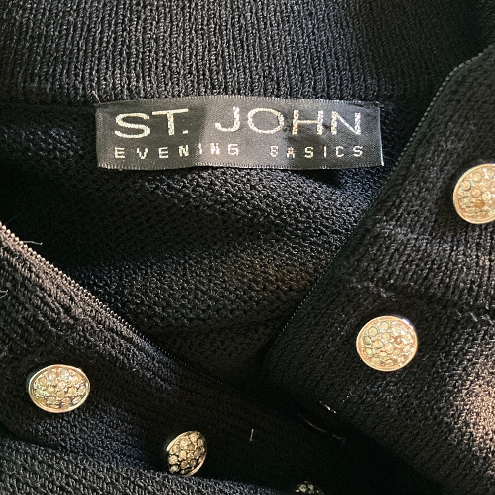 St. John Evening Basics Black Knit Dress Size M /8 with Silvertone Buttons - Picture 3 of 12